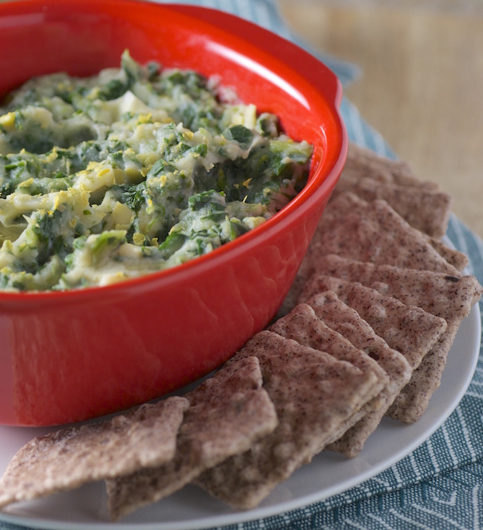 Low Fat Vegan Spinach Artichoke Dip