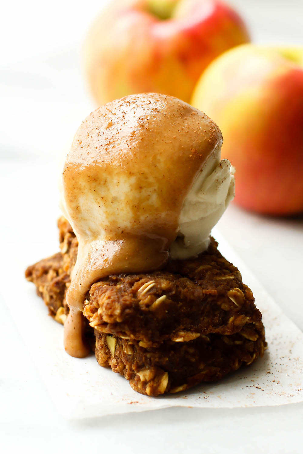 Caramel Apple Pie Bars (à la mode!) Vegan & GlutenFree