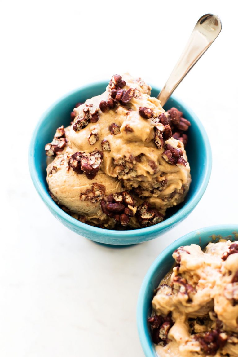 Peanut Butter Crunch Cluster Ice Cream (Vegan & NoChurn)