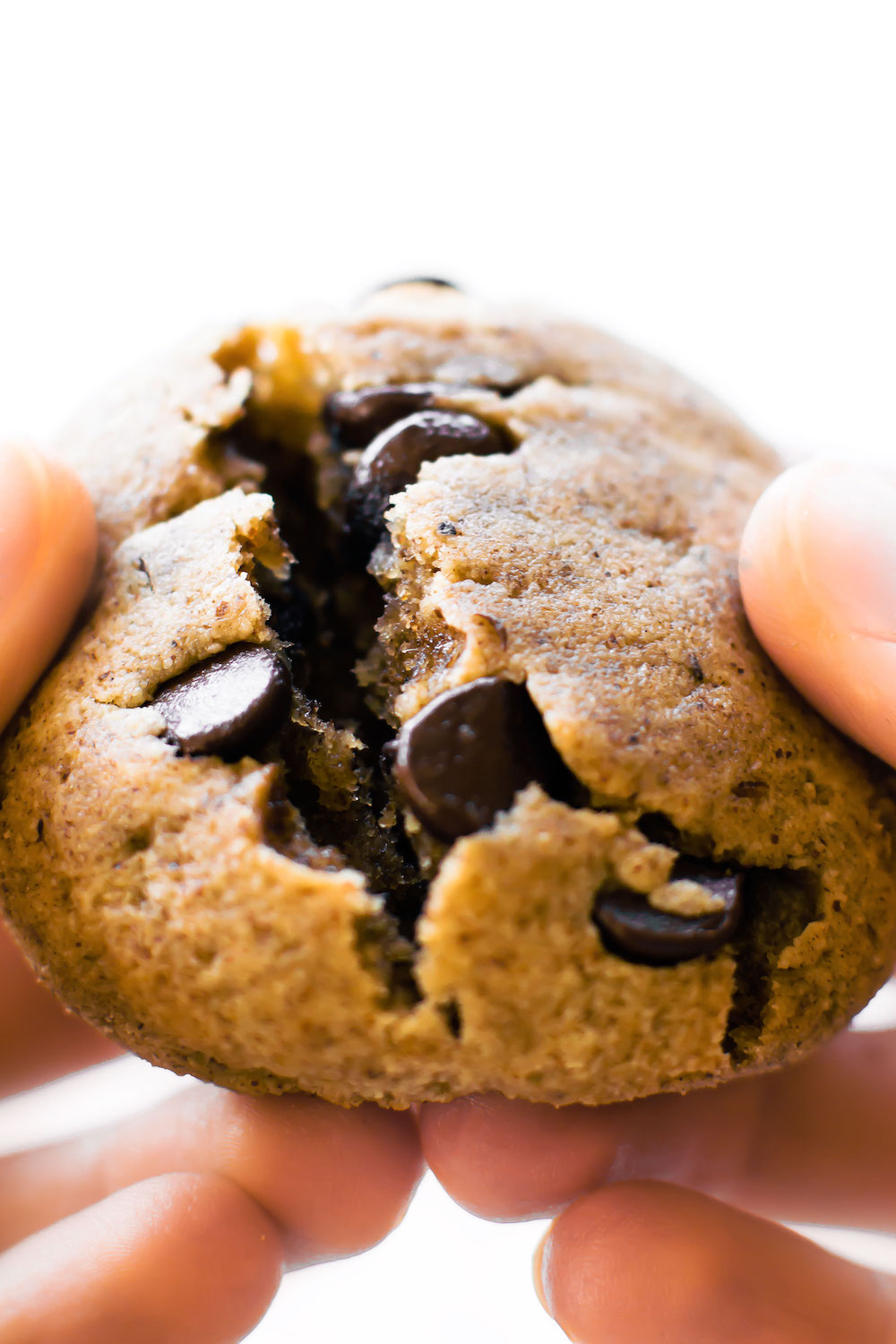 Almond Flour Chocolate Chip Cookies {vegan, paleo, datesweetened}