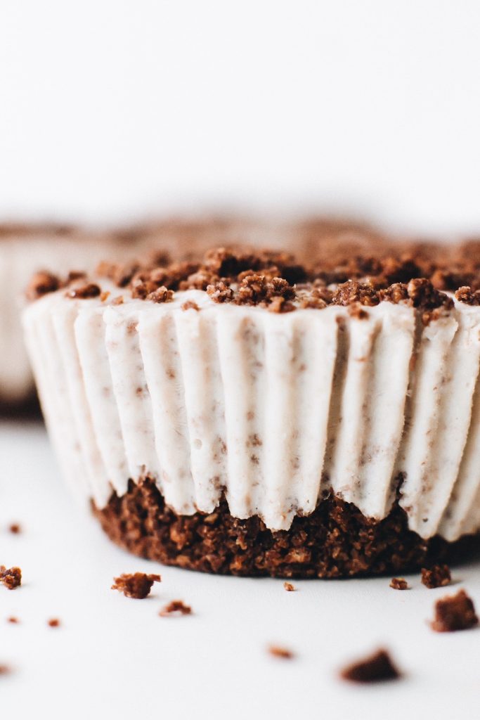 Cookies and Cream Cheesecakes (Vegan + GlutenFree) Feasting on Fruit