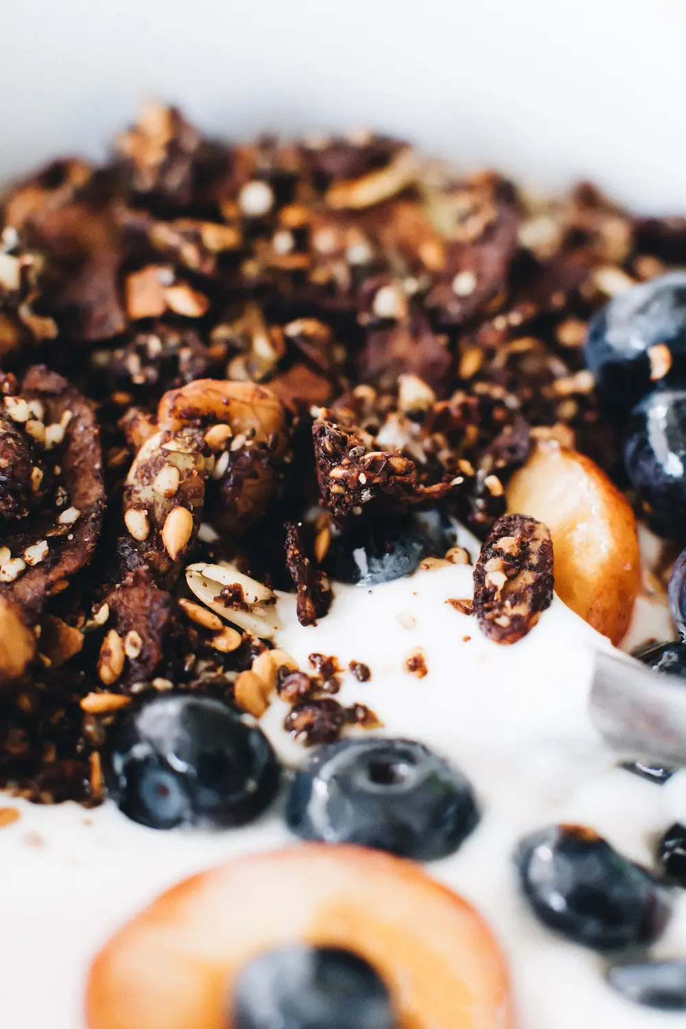 Grain-Free Chocolate Granola (vegan + paleo)