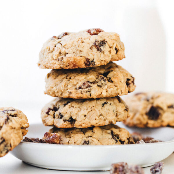 Tahini Medjool Date Chunk Cookies (vegan + glutenfree) Feasting on Fruit