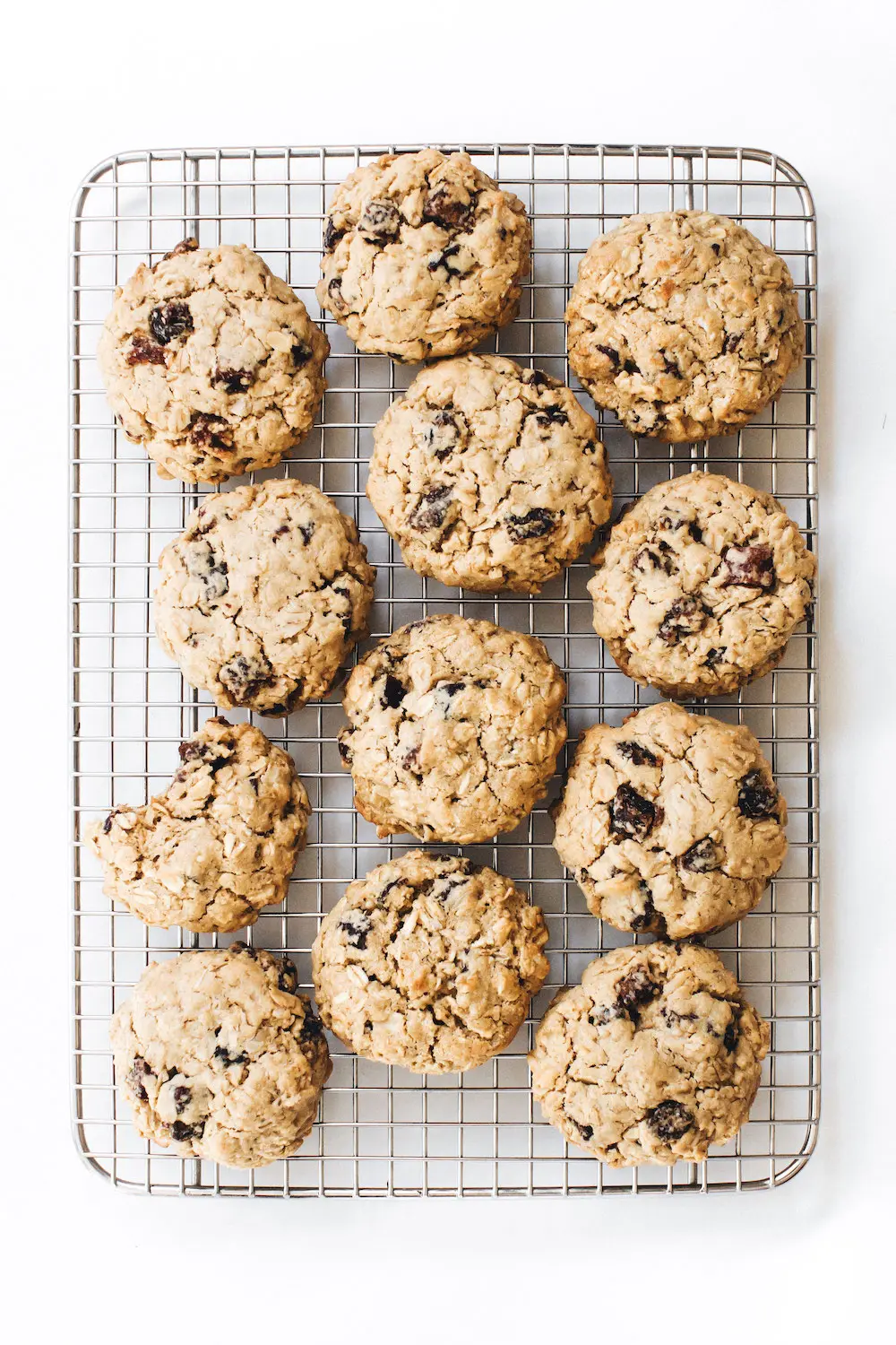 Tahini Medjool Date Chunk Cookies (vegan + glutenfree) Feasting on Fruit