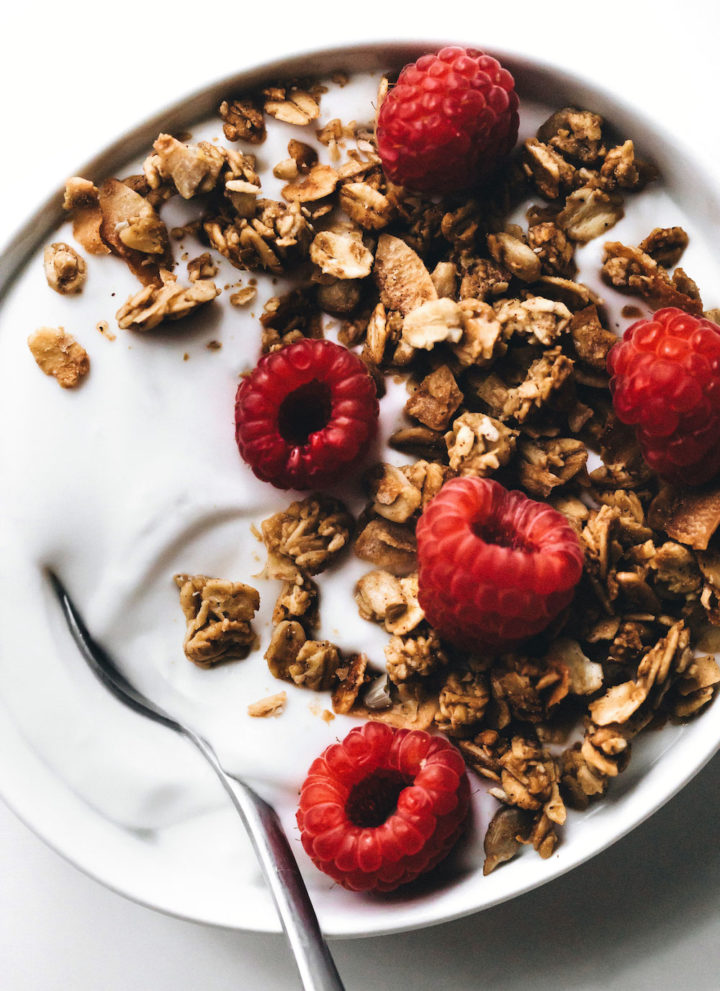 grain-free-chocolate-granola-vegan-paleo-feasting-on-fruit