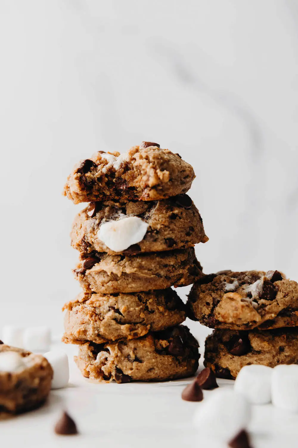 Gooey Vegan S'mores Cookies 