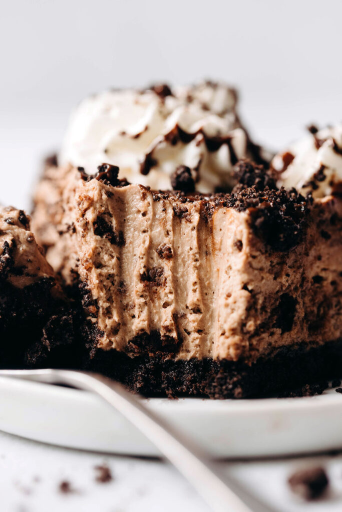 Cookies and Cream Pie (without oreos!) Feasting on Fruit