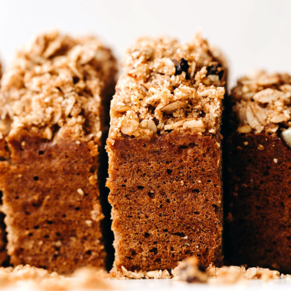 Muesli Streusel Banana Bread (vegan + glutenfree) Feasting on Fruit