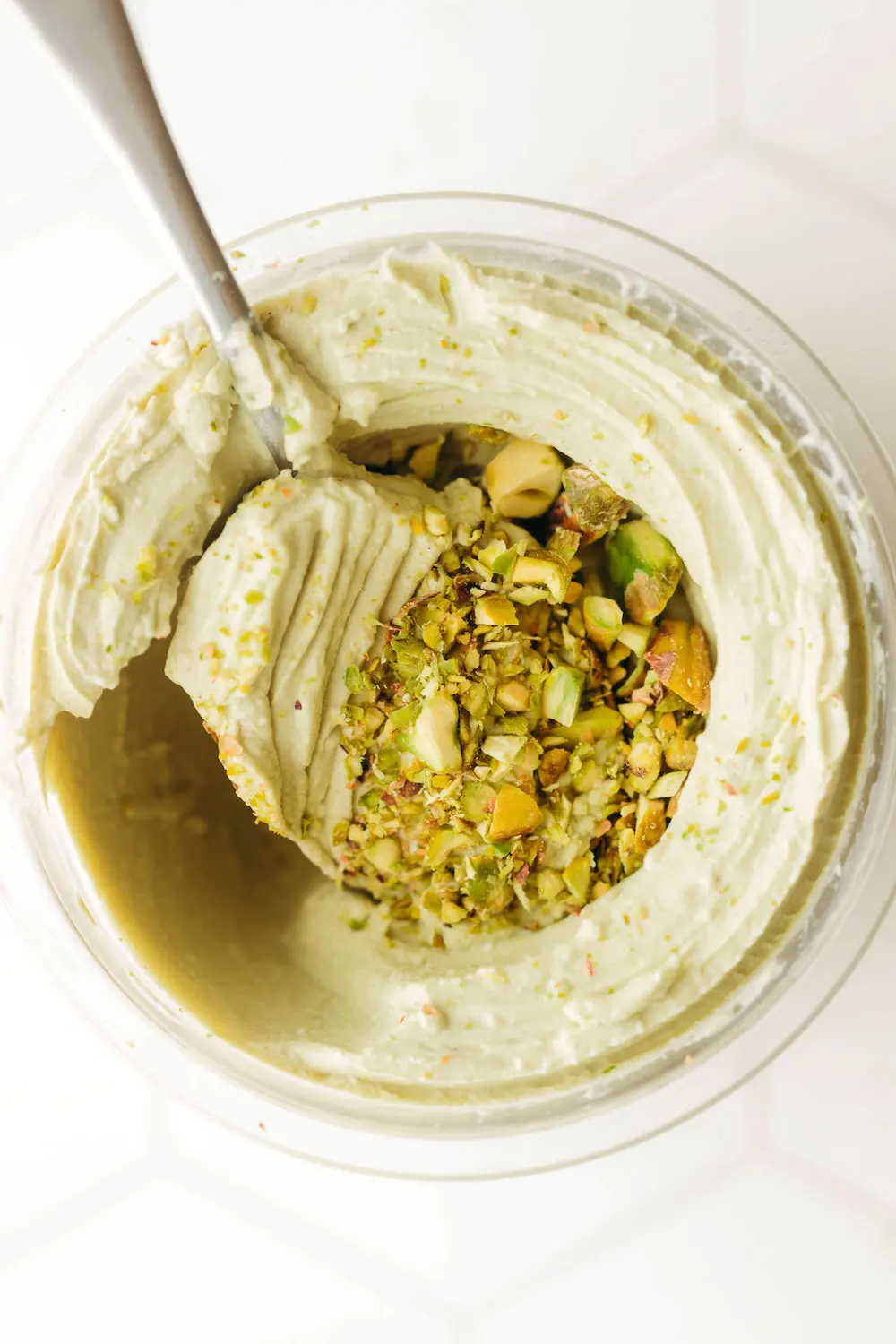 https://feastingonfruit.com/wp-content/uploads/2023/05/Vegan-Pistachio-Ice-Cream-4.jpg