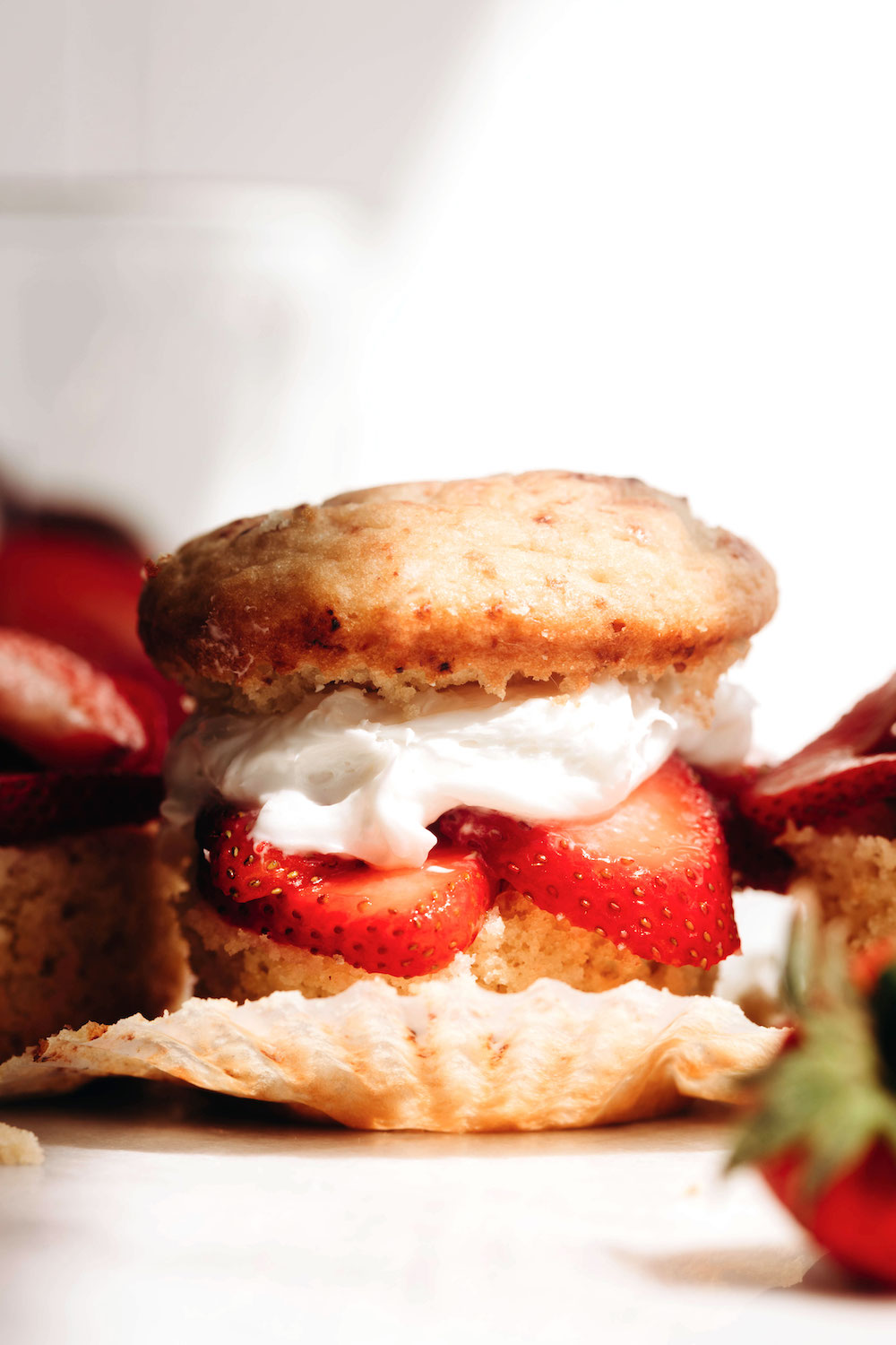 Easy Vegan Strawberry Cruffins