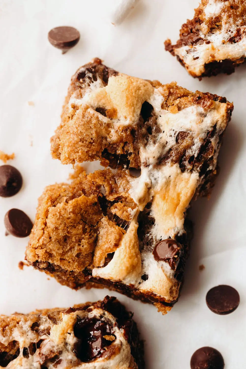 https://feastingonfruit.com/wp-content/uploads/2023/06/Smores-Cookie-Bars-10-1.jpg