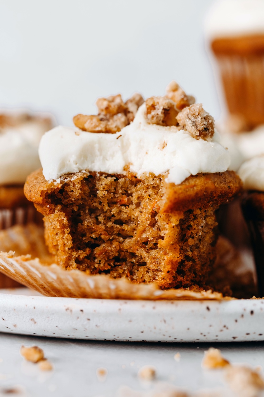 Healthy Carrot Cake Cupcakes (vegan + gluten-free)