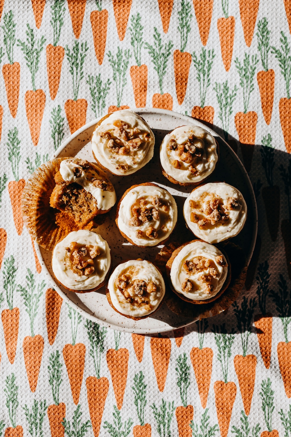Healthy Carrot Cake Cupcakes (vegan + gluten-free)