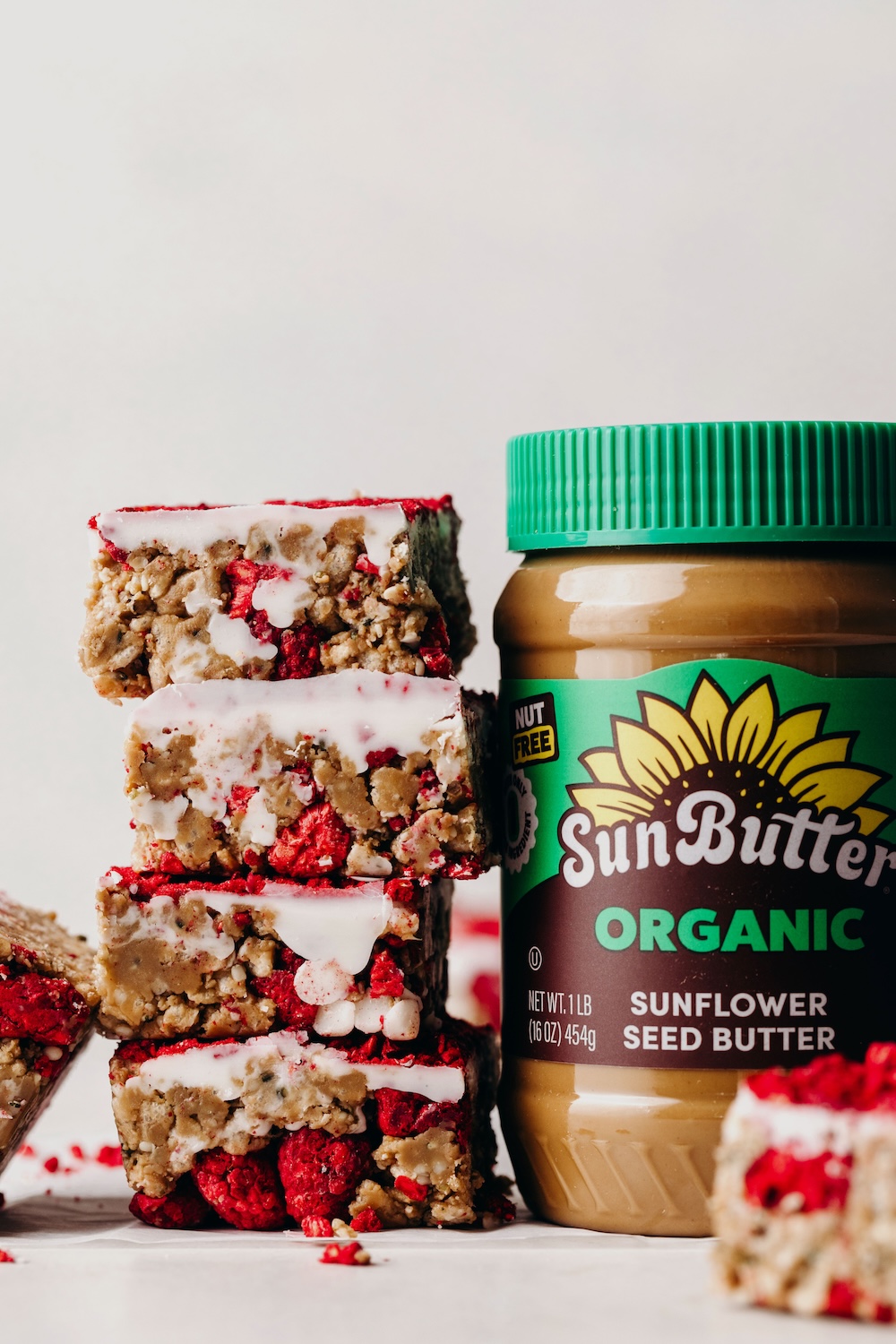 White Chocolate Raspberry Crispy Protein Bars